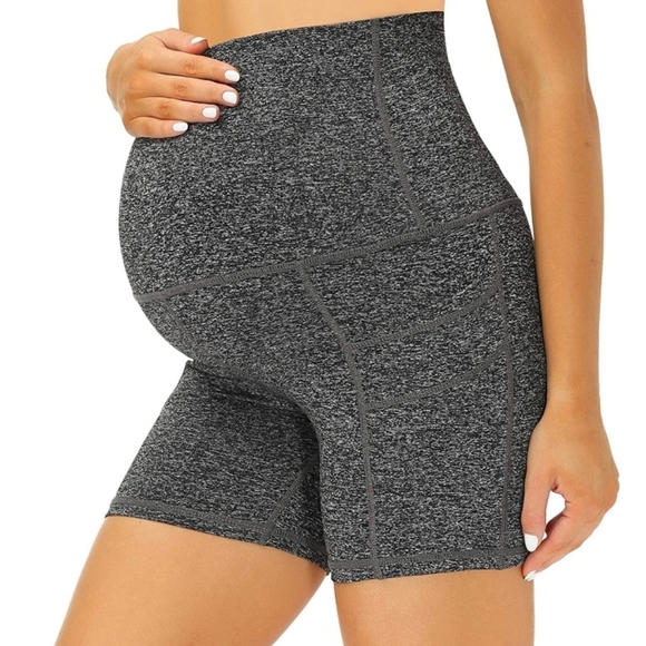 Pants - Maacie maternity shorts in grey